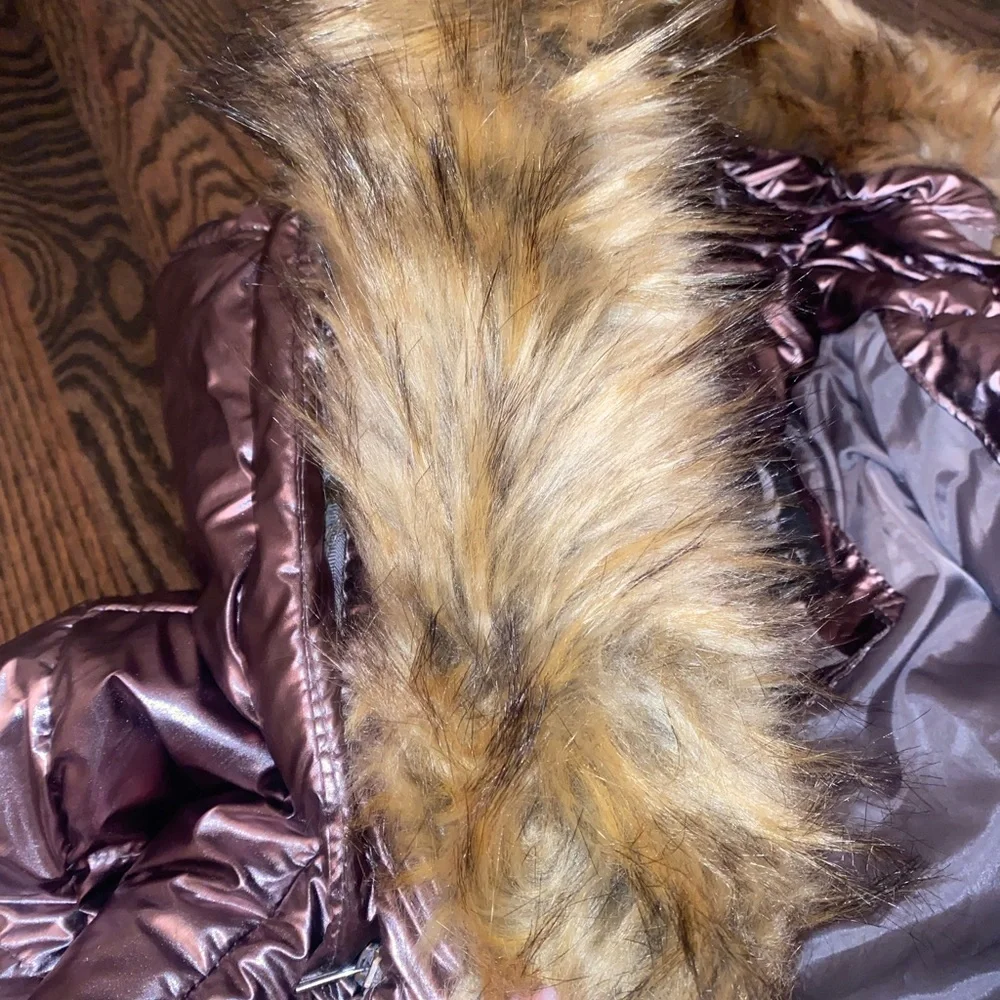 ski jacket worn 1 time, in very good condition! lowest price i will go is $30 - Picture 3 of 3